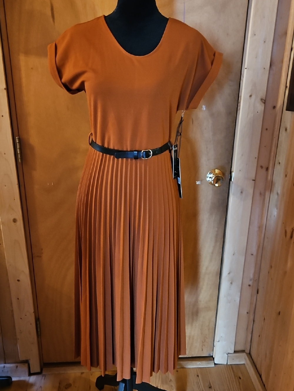 Women's Pleated Midi Dress in Rust Orange